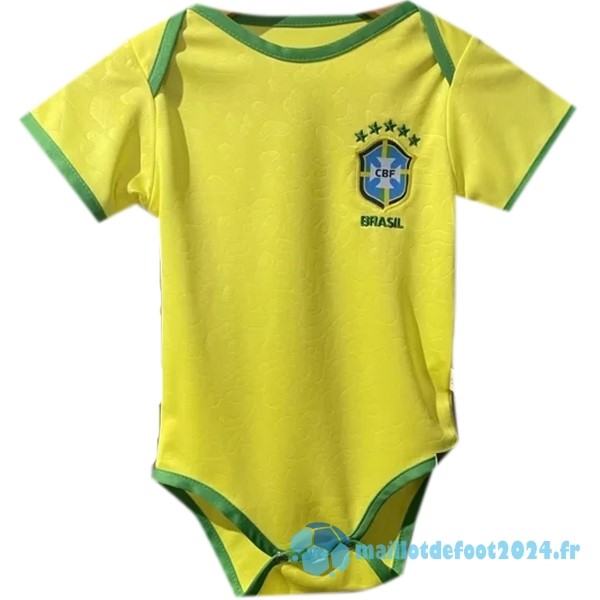 Nouveau Domicile Onesies Enfant Brésil 2022 2023 Jaune